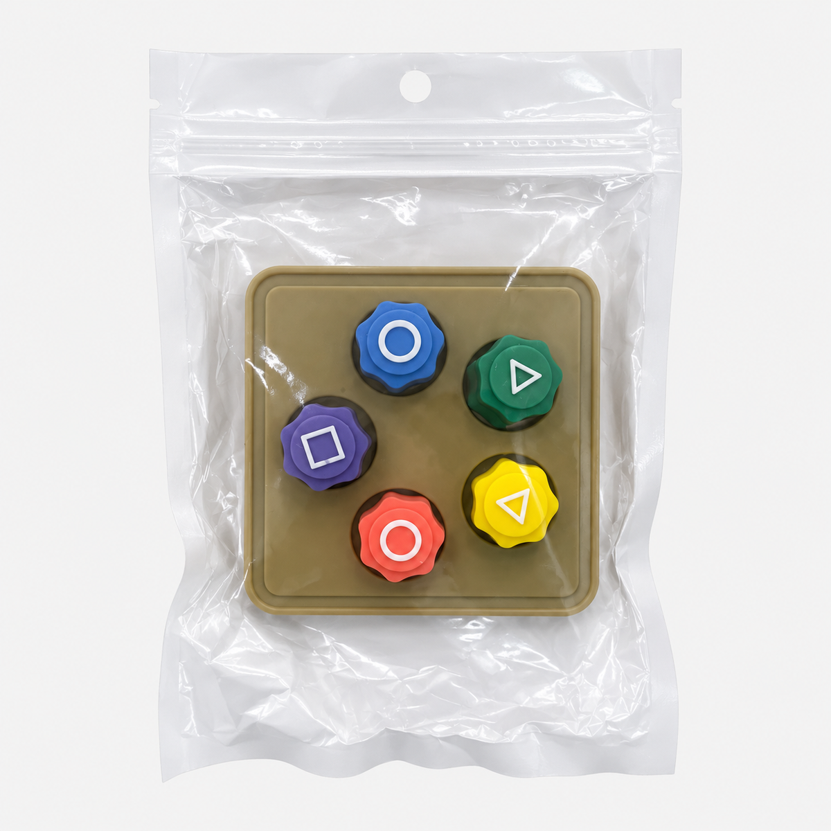 Gong Gi set with five colorful pieces and tray in a resealable pouch